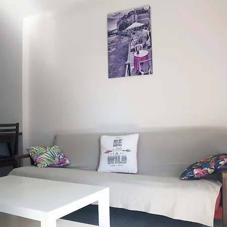 Elli City Center Apartamento